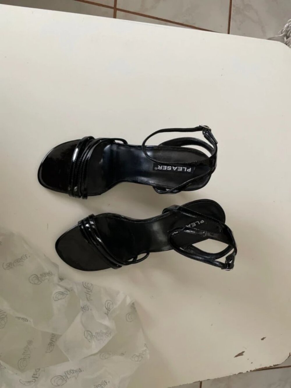 High heels - Picture 2 of 4